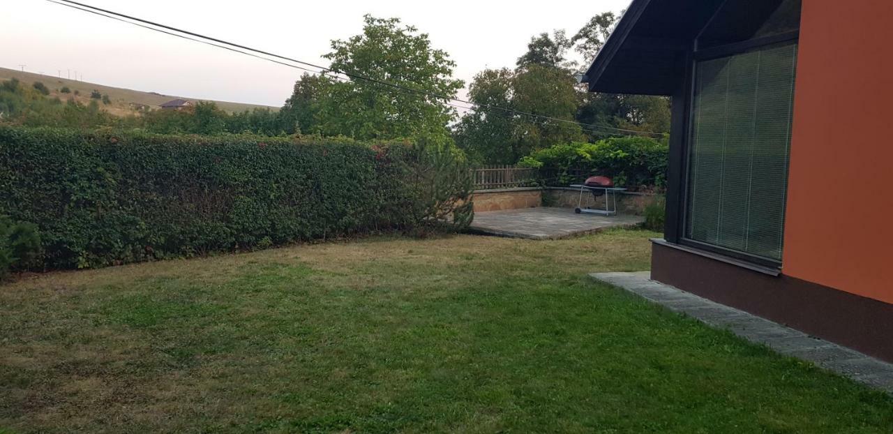 Garden View Vila Drienica Exterior foto